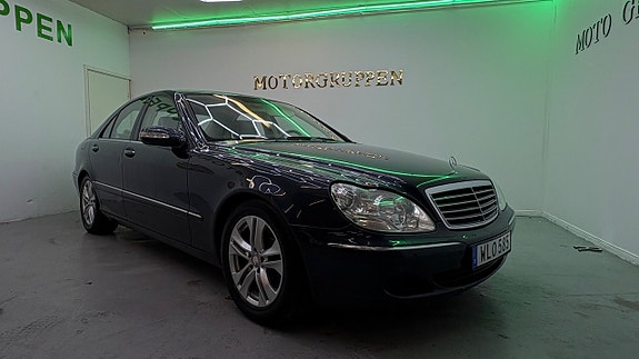 Mercedes-Benz SLC250 d 2 of 5