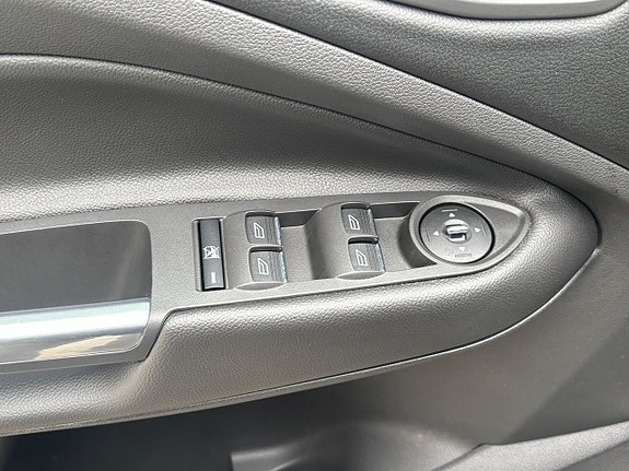 Ford Kuga 19 of 19