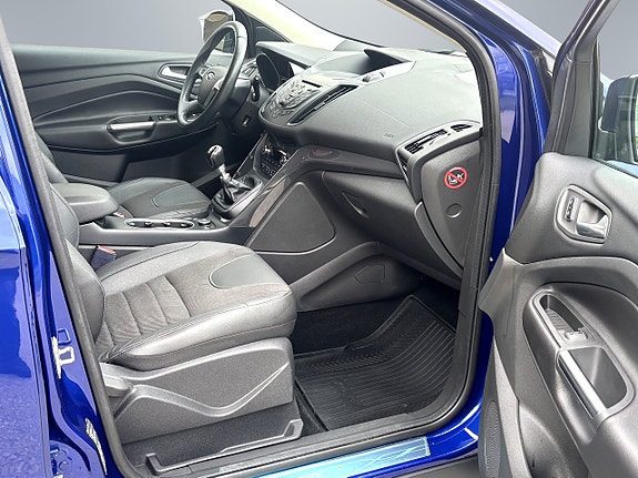 Ford Kuga 11 of 19