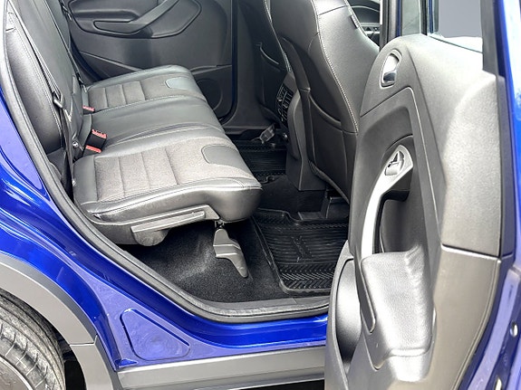 Ford Kuga 13 of 19