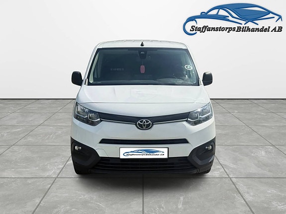 Toyota Proace City 2 of 5