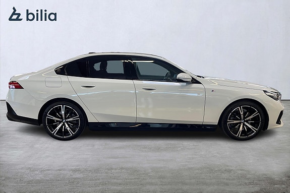 BMW 530e 16 of 20