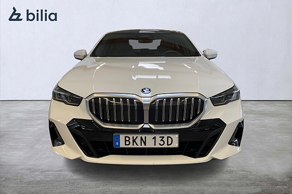 BMW 530e 5 of 20