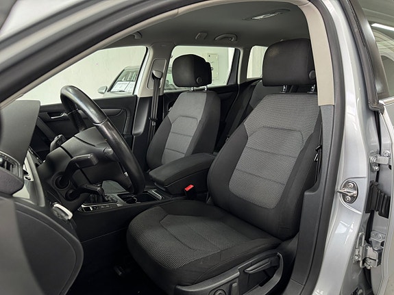 Volkswagen Passat 20 of 25