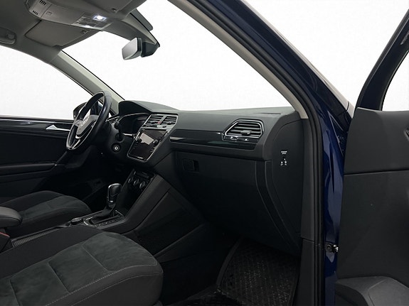 Volkswagen Tiguan 25 of 30