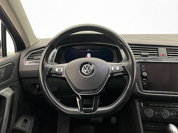 Volkswagen Tiguan 14 of 30