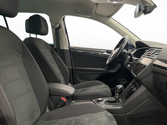 Volkswagen Tiguan 26 of 30