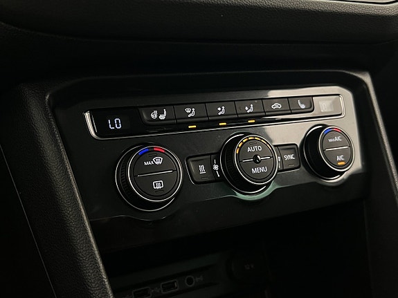 Volkswagen Tiguan 23 of 30