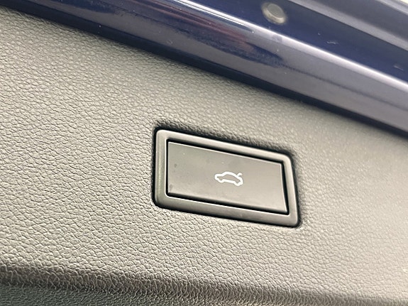 Volkswagen Tiguan 30 of 30