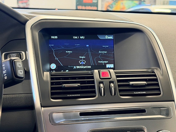 Volvo XC60 20 of 27