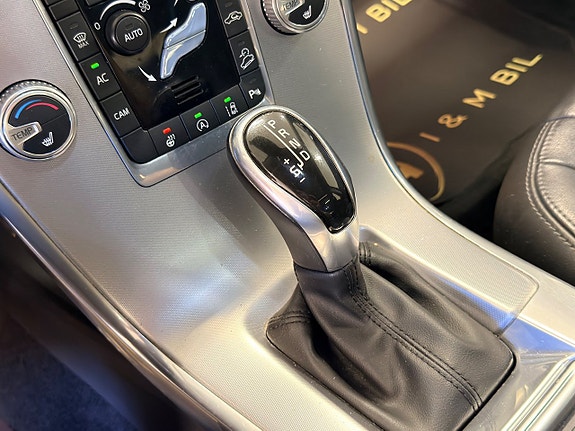 Volvo XC60 25 of 27