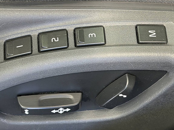 Volvo XC60 22 of 27