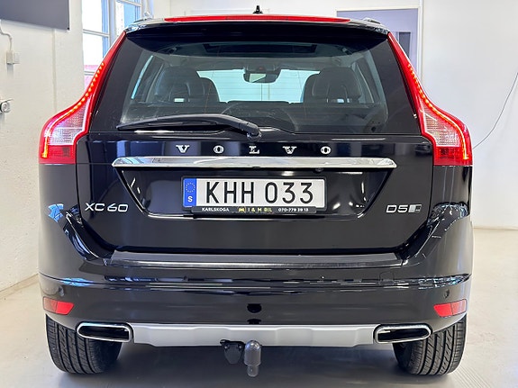 Volvo XC60 8 of 27