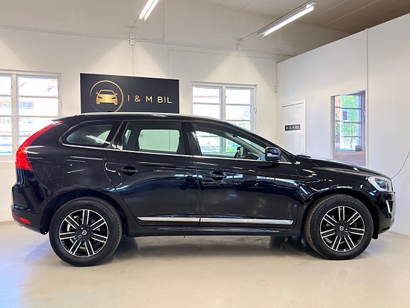 Volvo XC60 7 of 27