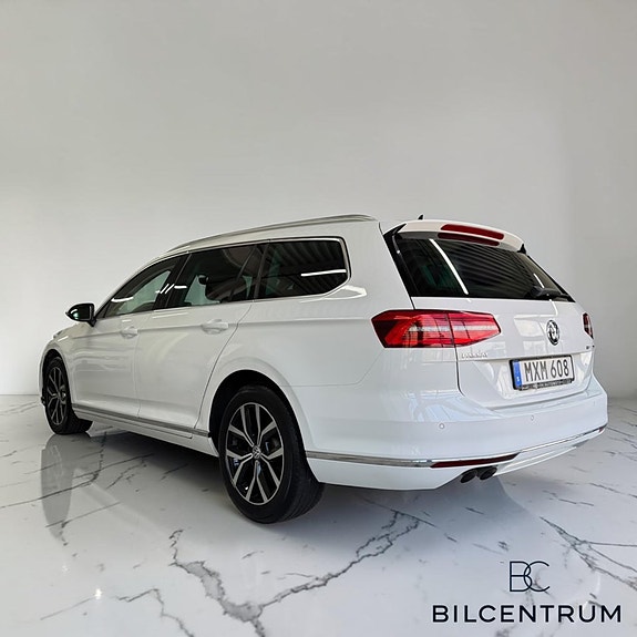 Volkswagen Passat 4 of 5
