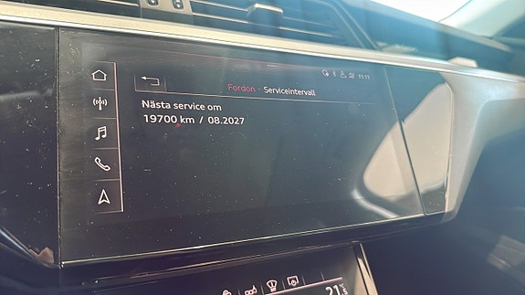 Audi e-tron 18 of 20