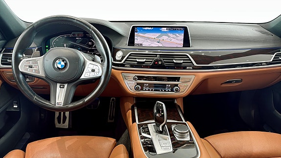 BMW 745Le 11 of 20