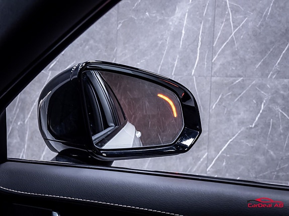 Volvo V90 27 of 30