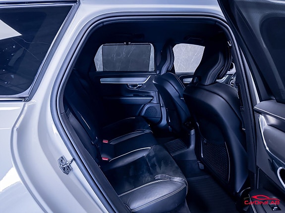 Volvo V90 16 of 30