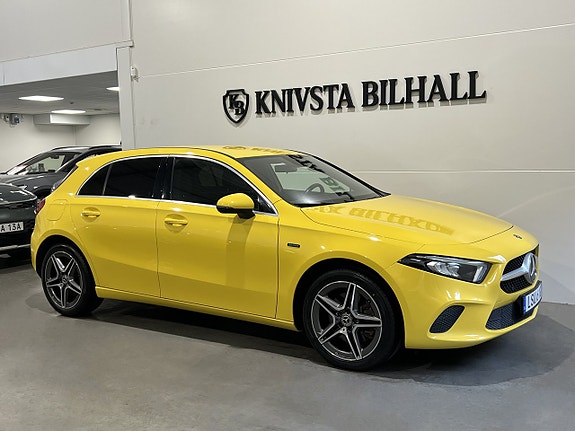 Mercedes-Benz A250 e 3 of 25