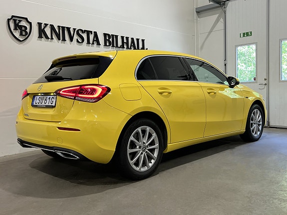 Mercedes-Benz A250 e 23 of 25