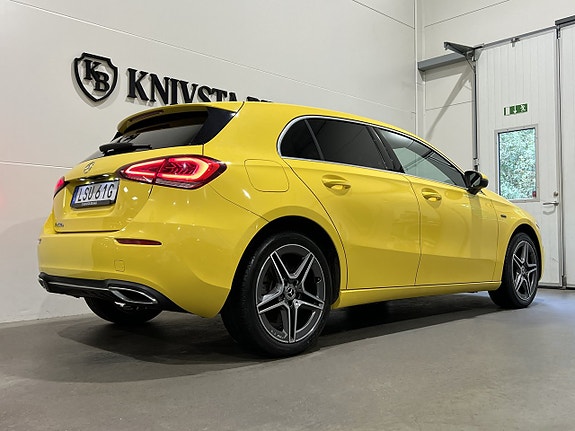 Mercedes-Benz A250 e 23 of 25