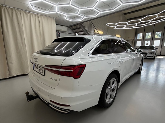 Audi A6 4 of 5