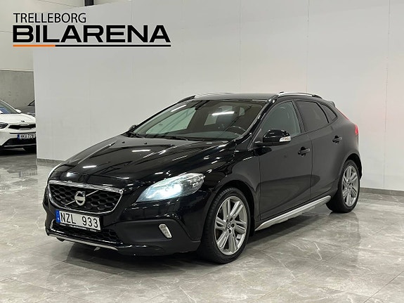 Volvo V40 Cross Country 4 of 23