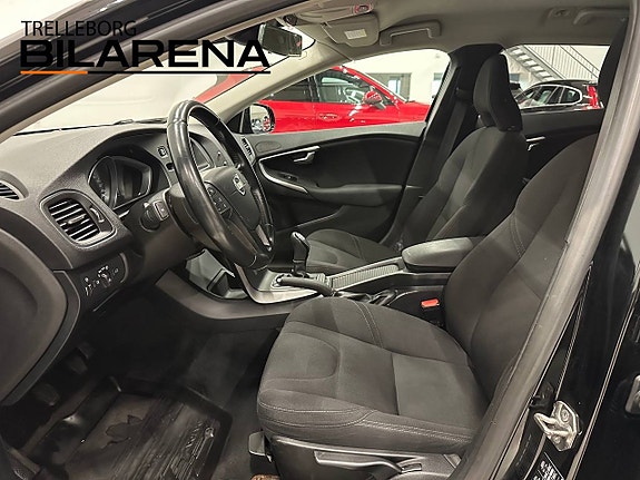 Volvo V40 Cross Country 11 of 23