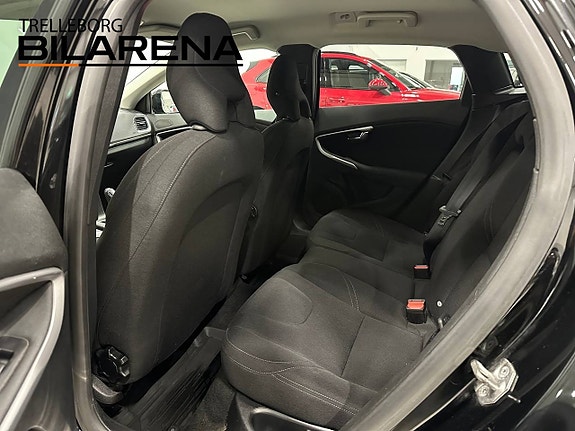 Volvo V40 Cross Country 22 of 23