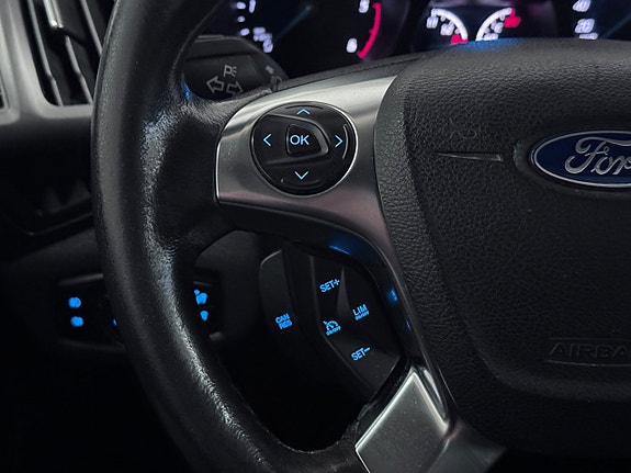 Ford Transit Connect 16 of 22