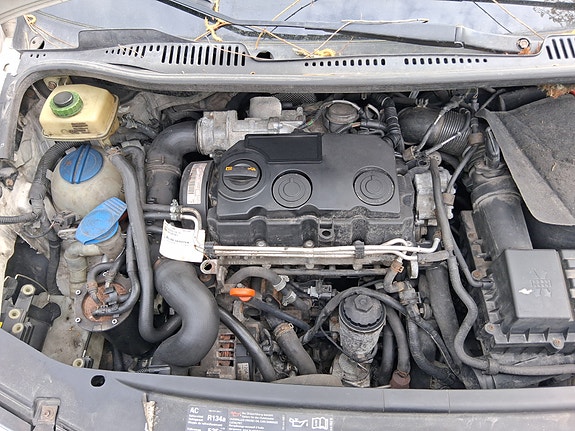 Volkswagen Caddy 5 of 5