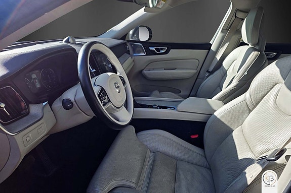 Volvo XC60 7 of 21