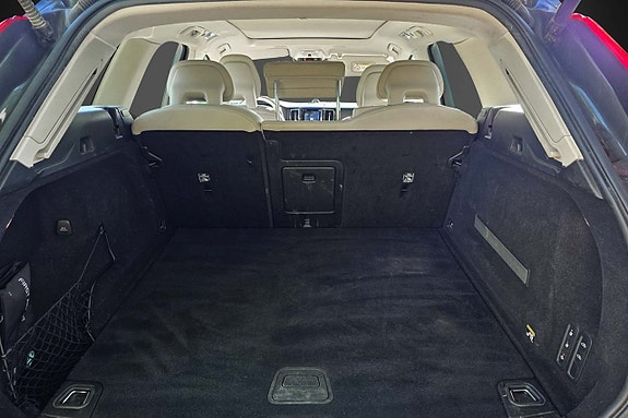 Volvo XC60 11 of 21