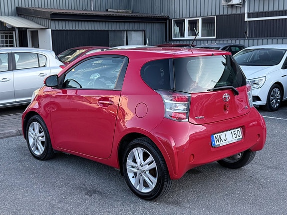 Toyota IQ 11 of 11