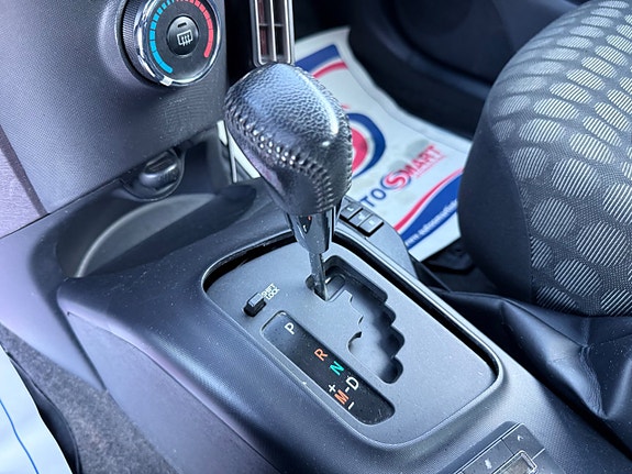Toyota IQ 6 of 11