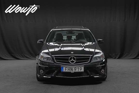 Mercedes-Benz C63 2 of 24