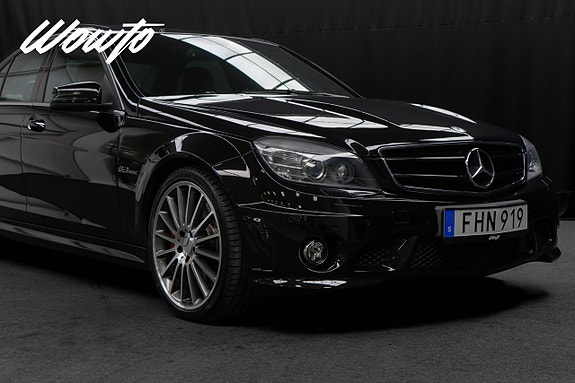 Mercedes-Benz C63 22 of 24