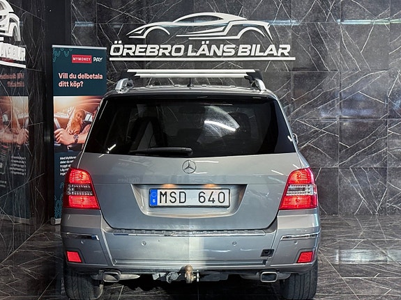 Mercedes-Benz GLK220 10 of 18