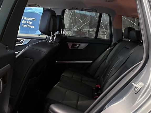 Mercedes-Benz GLK220 15 of 18