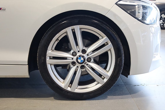 BMW 116i 7 of 26