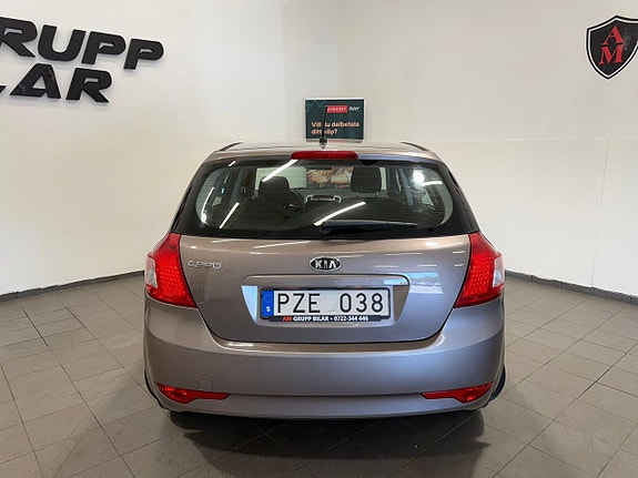 Kia Ceed 8 of 16