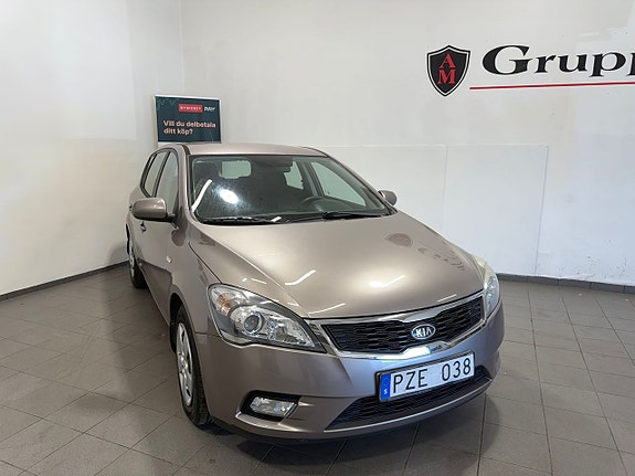 Kia Ceed 10 of 16