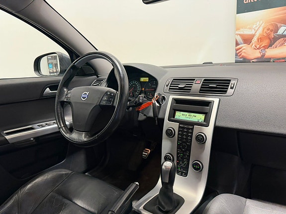 Volvo V50 5 of 18