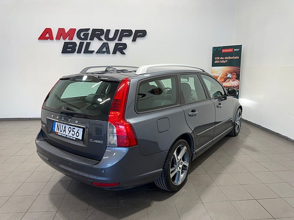 Volvo V50 4 of 18