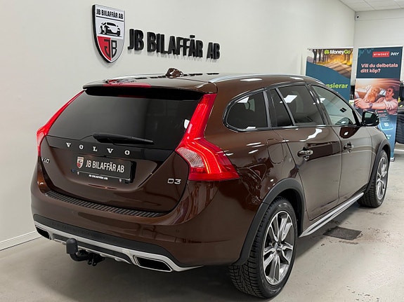 Volvo V60 Cross Country 6 of 27