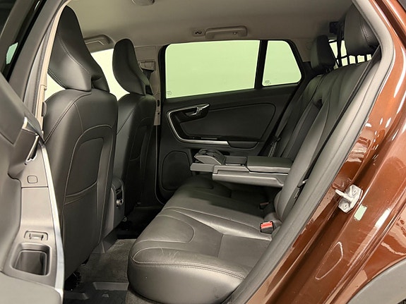 Volvo V60 Cross Country 22 of 27