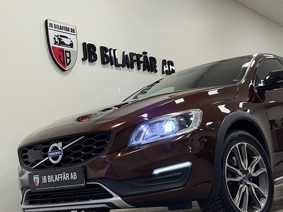 Volvo V60 Cross Country 26 of 27