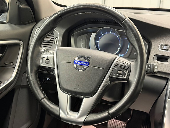 Volvo V60 Cross Country 12 of 27