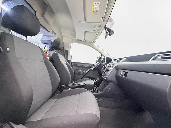 Volkswagen Caddy 16 of 23